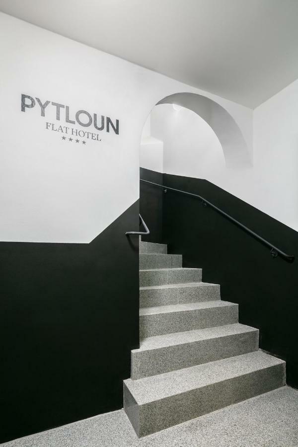 Pytloun Flat Hotel リベレツ エクステリア 写真